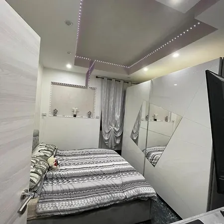 Appartamento Trieste Apartment *